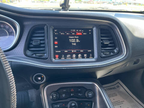 2015 Dodge Challenger SXT Plus