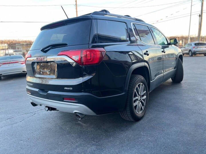 2017 GMC Acadia SLE-2