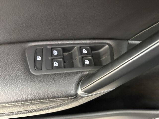 2017 Volkswagen Golf TSI Wolfsburg Edition