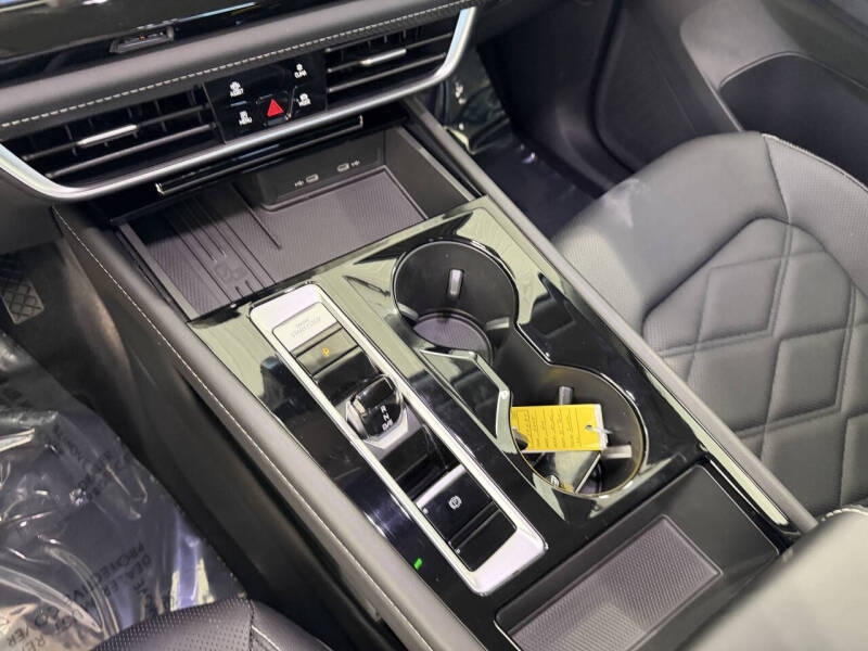 2025 Volkswagen Atlas SE 4Motion