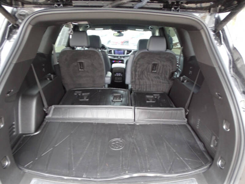 2022 Buick Enclave Essence