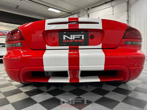 2004 Dodge Viper SRT-10