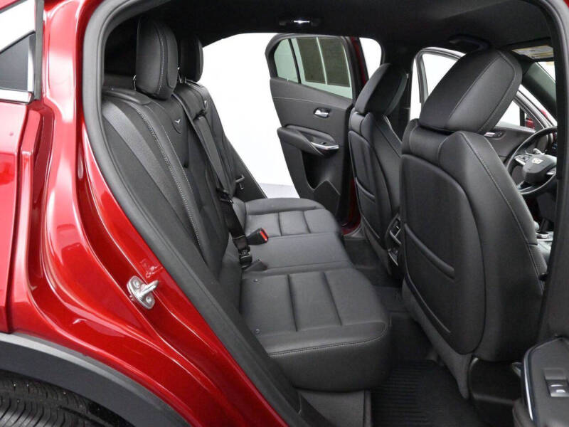 2025 Cadillac XT4 Premium Luxury