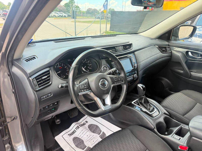 2019 Nissan Rogue SV