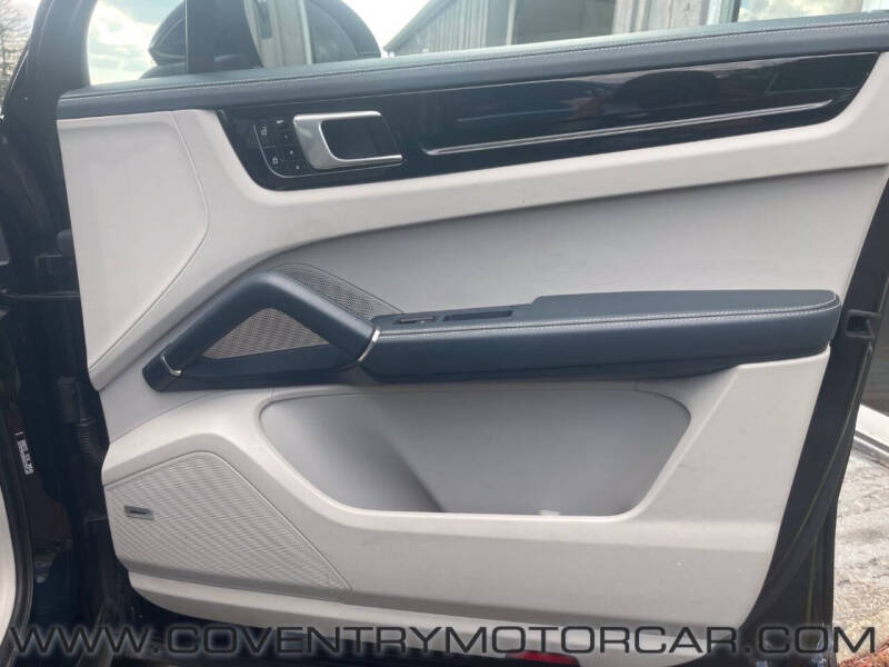 2019 Porsche Cayenne S