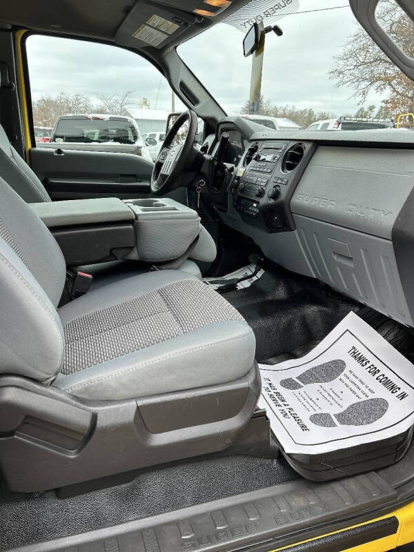 2011 Ford F-350 Super Duty XL