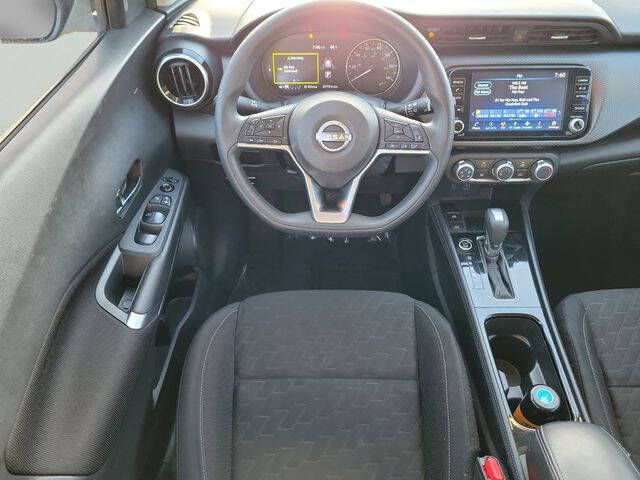 2023 Nissan Kicks SV