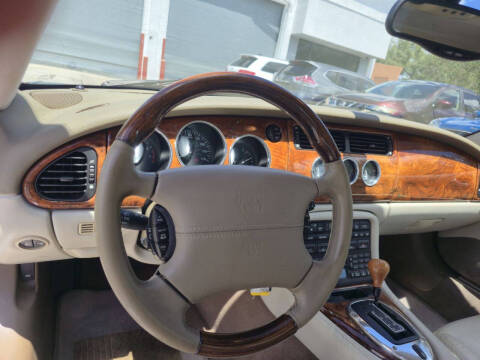 2003 Jaguar XK-Series XK8