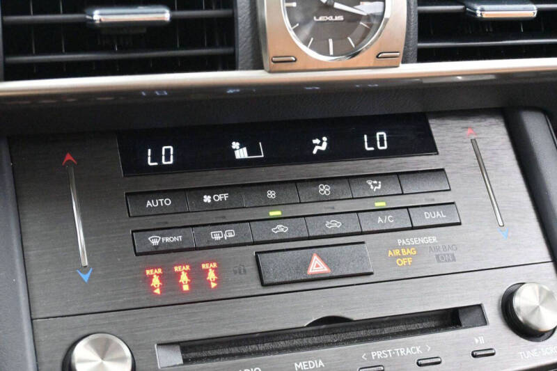 2019 Lexus IS 300