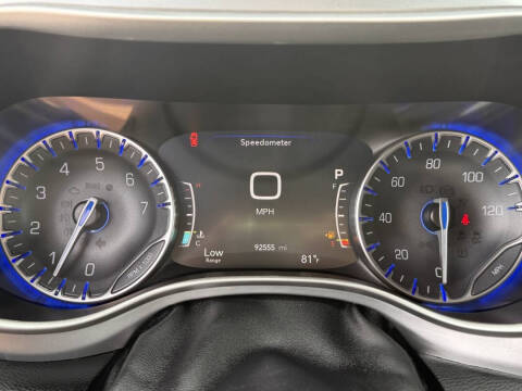 2023 Chrysler Pacifica Touring