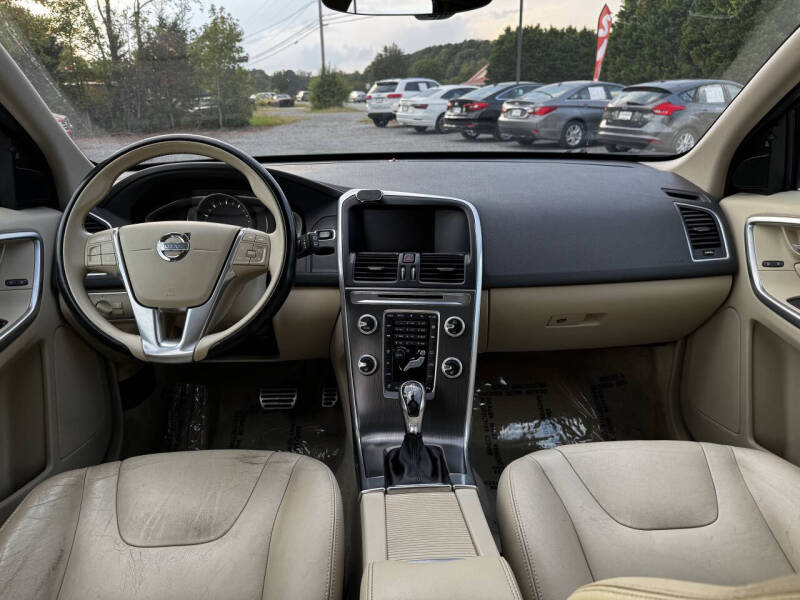 2015 Volvo XC60 T5 Drive-E Premier