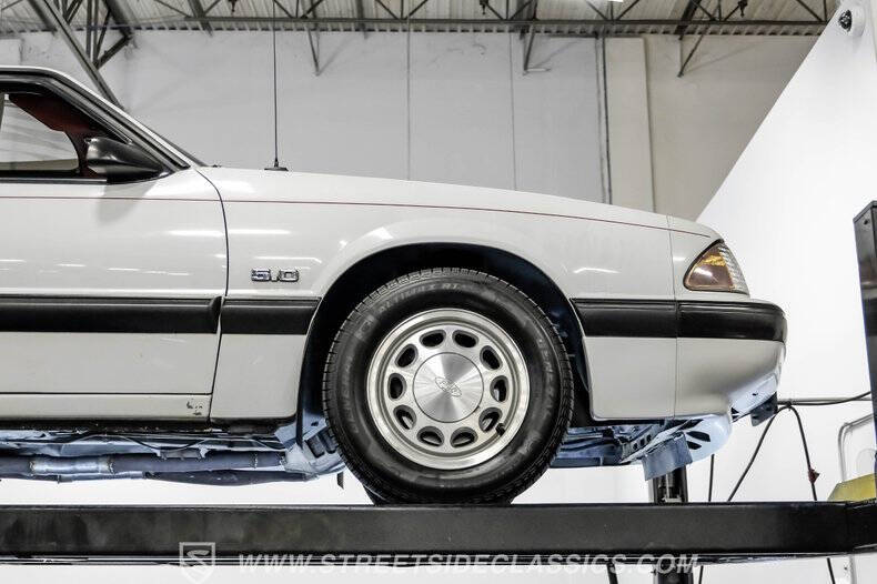 1990 Ford Mustang LX 5.0