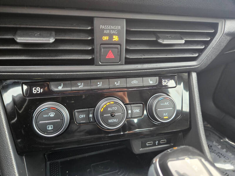 2022 Volkswagen Jetta SEL