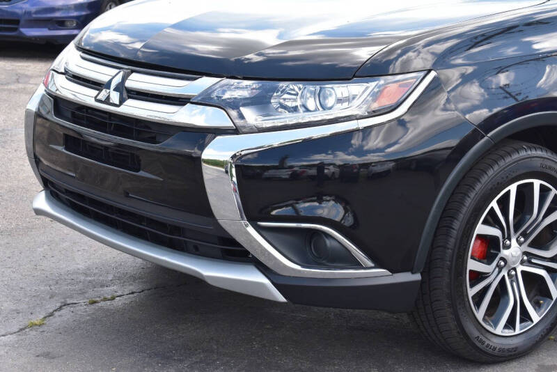 2018 Mitsubishi Outlander ES