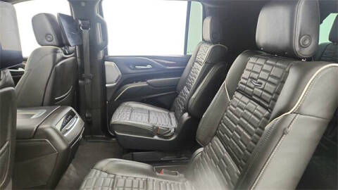 2023 Cadillac Escalade ESV Sport Platinum