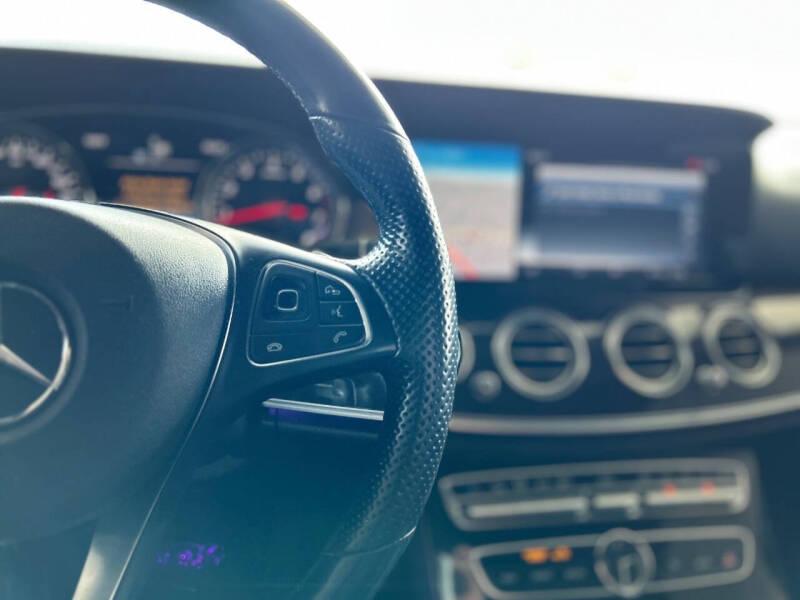 2017 Mercedes-Benz E-Class E 300 4MATIC