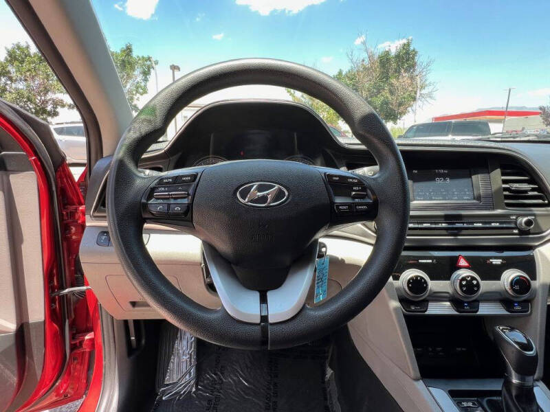 2019 Hyundai Elantra