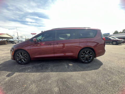 2019 Chrysler Pacifica Touring L