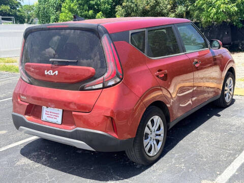 2023 Kia Soul LX