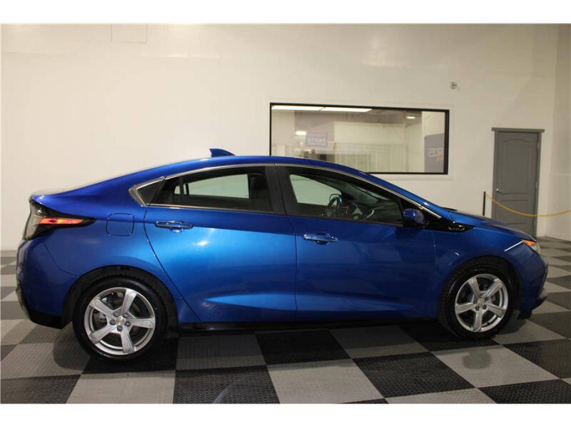 2018 Chevrolet Volt LT
