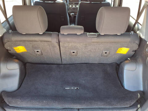 2005 Scion xB