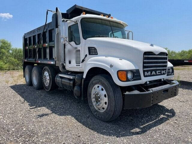 2006 Mack CV713