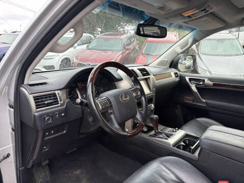 2017 Lexus GX 460