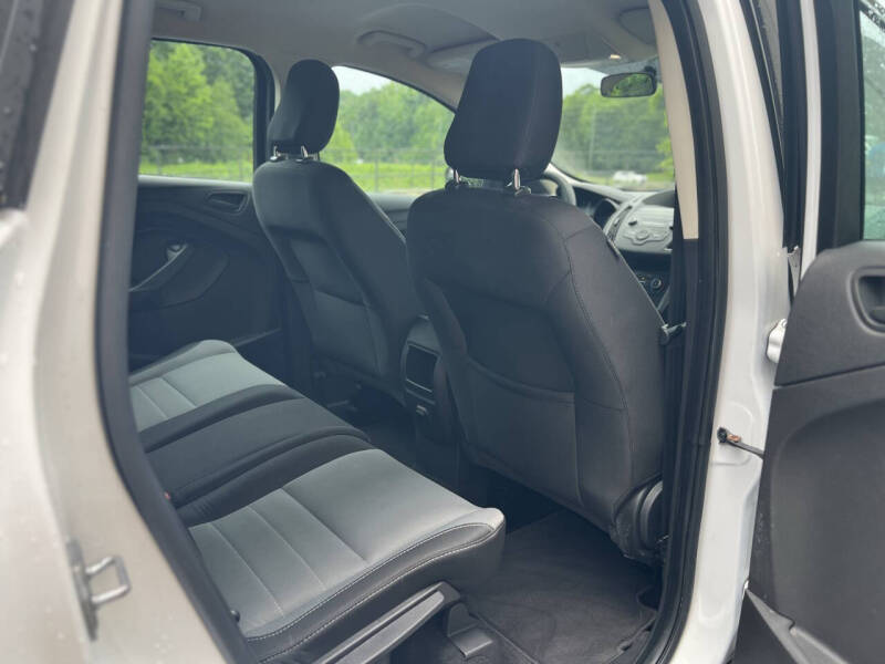 2019 Ford Escape S