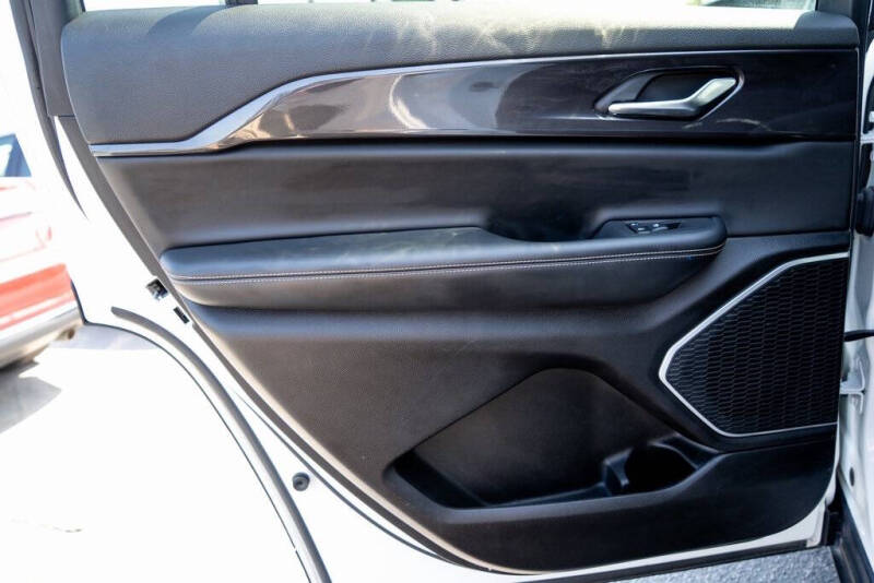 2022 Jeep Grand Cherokee L Altitude