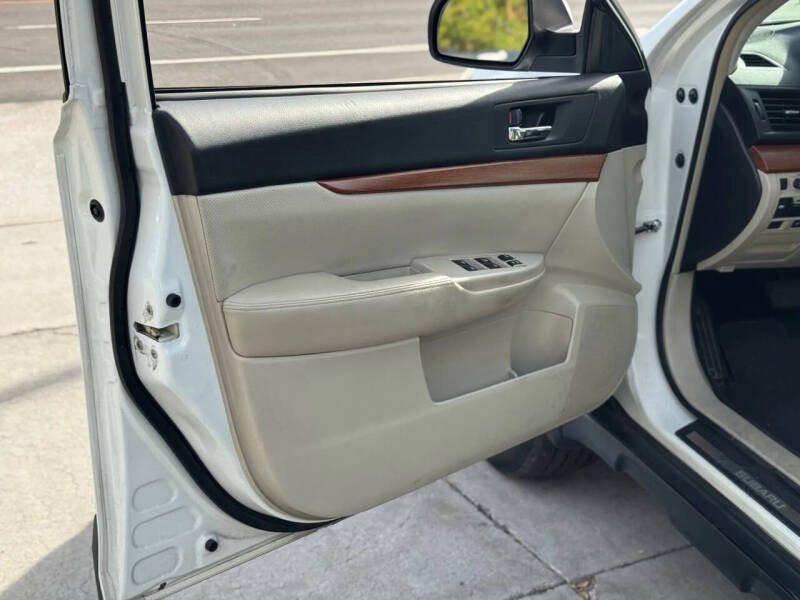 2013 Subaru Outback 2.5i Limited