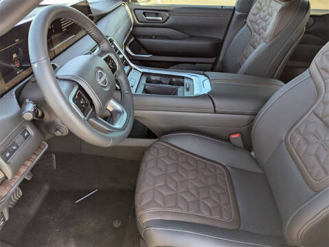 2025 Nissan Armada Platinum