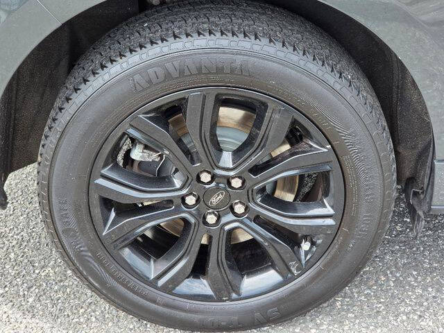 2022 Ford Edge SE