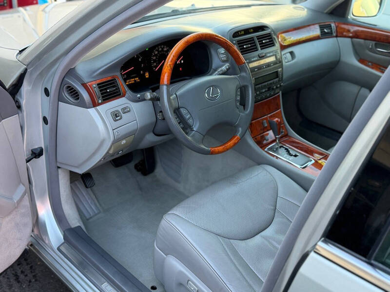 2003 Lexus LS 430