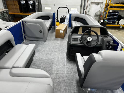 2026 Sun Tracker PARTY BARGE 18 FT PARTY