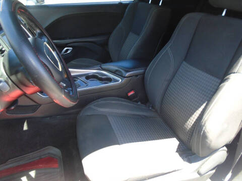 2016 Dodge Challenger SXT