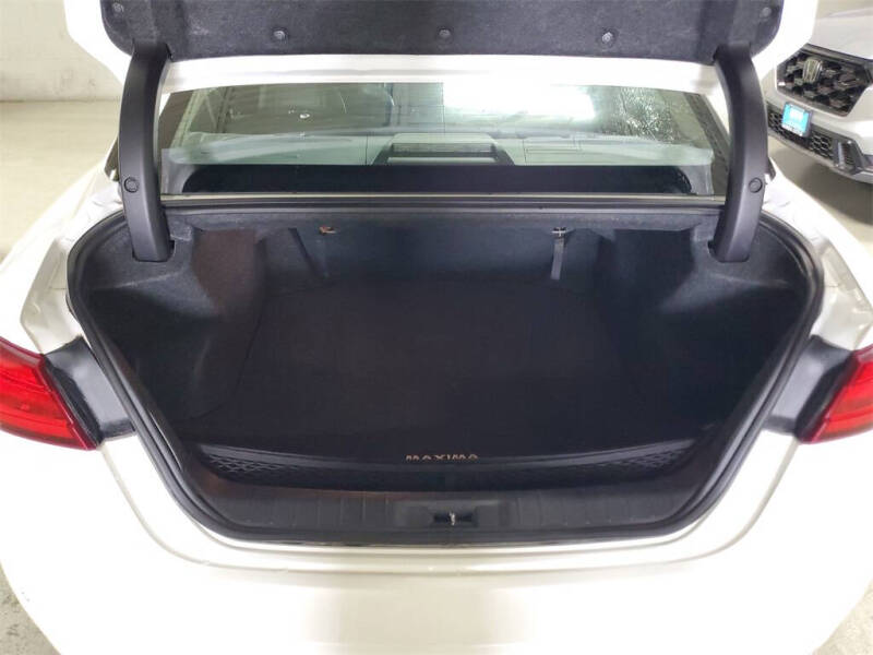 2016 Nissan Maxima Platinum