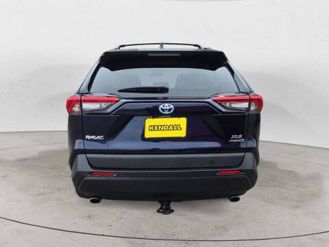 2020 Toyota RAV4 Hybrid XLE