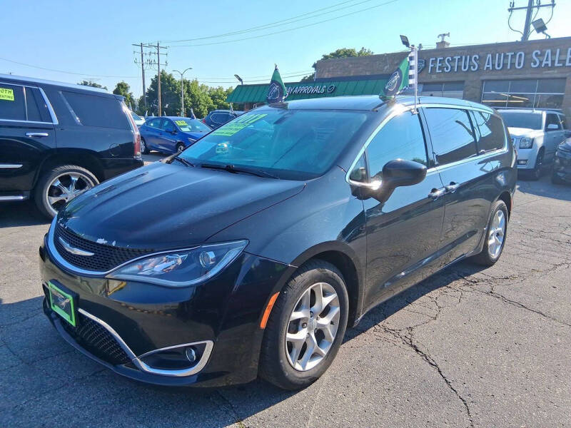 2017 Chrysler Pacifica Touring Plus