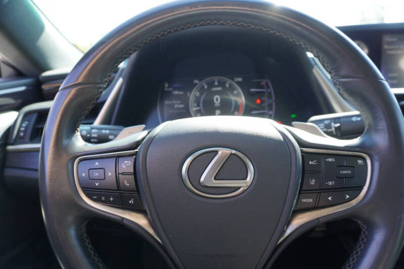 2019 Lexus ES 350