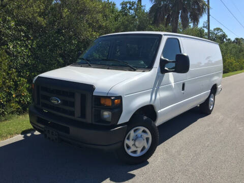 2009 Ford E-Series Cargo for sale at VICTORY LANE AUTO SALES in Port Richey FL