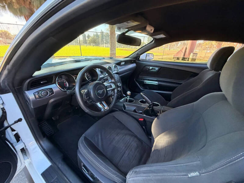 2015 Ford Mustang