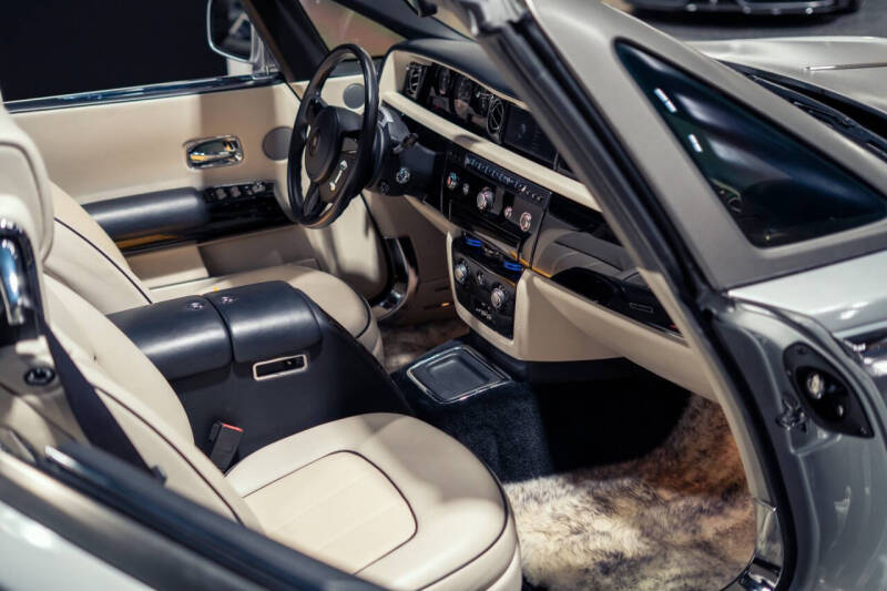 2014 Rolls-Royce Phantom Drophead Coupe