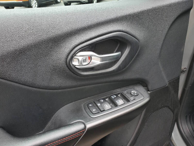 2019 Jeep Cherokee Trailhawk