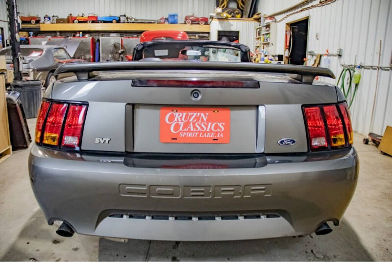 2001 Ford Mustang SVT Cobra