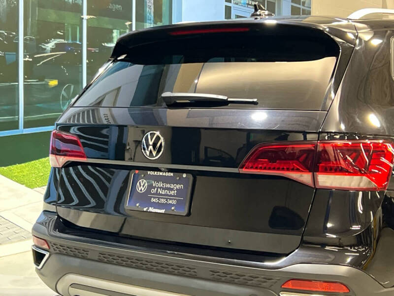 2022 Volkswagen Taos SE 4Motion