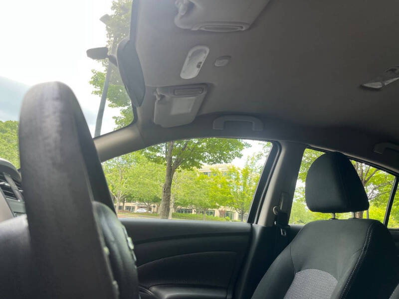 2018 Nissan Versa SV