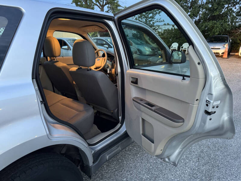 2011 Ford Escape XLS