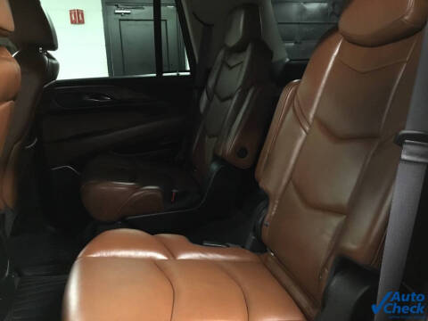 2017 Cadillac Escalade Luxury