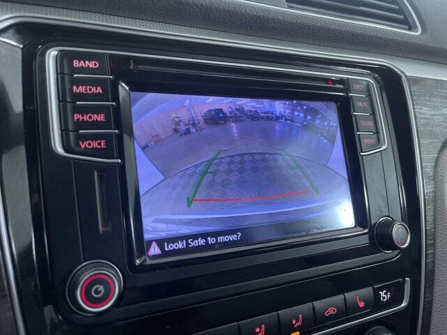 2016 Volkswagen Passat 1.8T SE