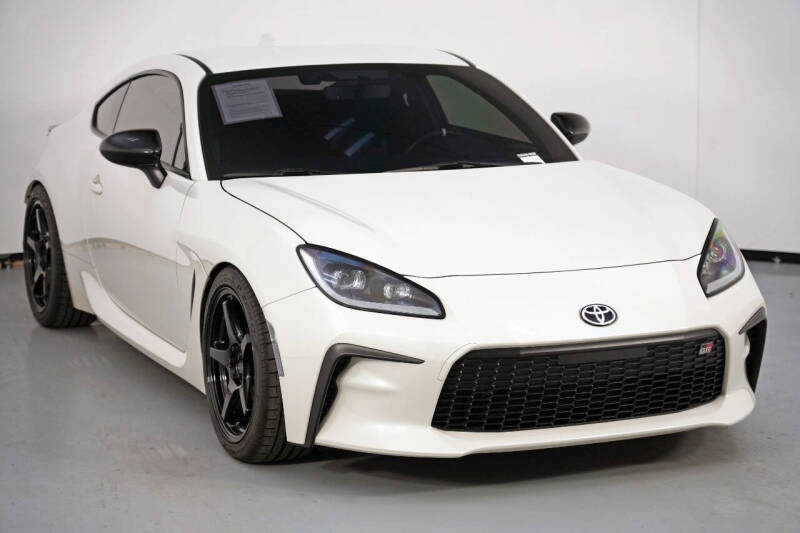 2024 Toyota GR86 Premium